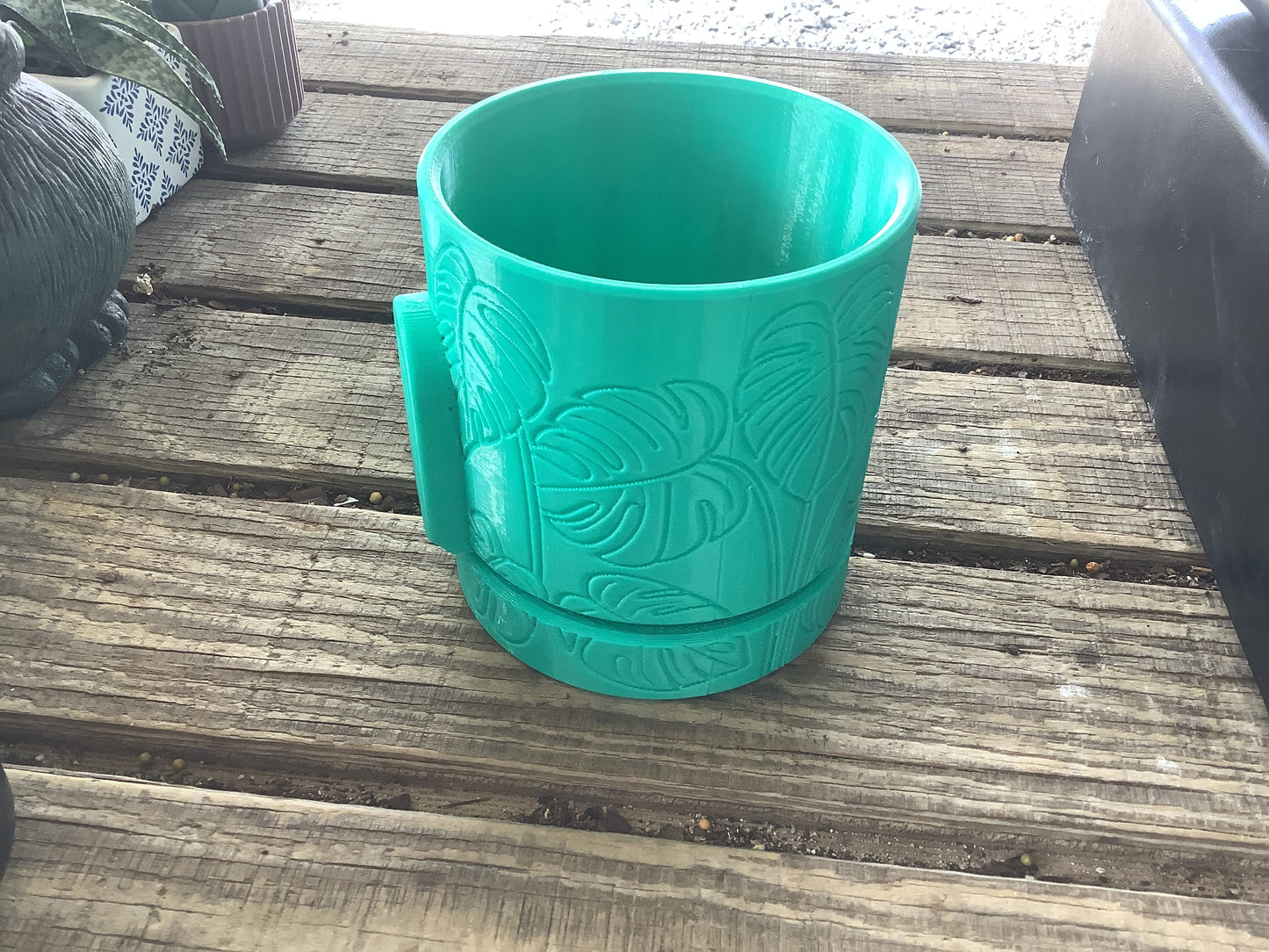 Monstera 5in wall hanging planter w/drip tray