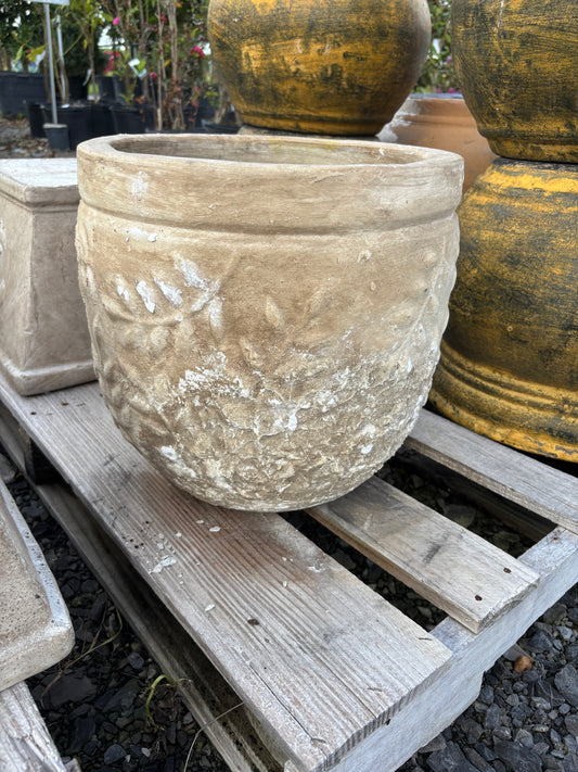 Leaf Design Clay Planter