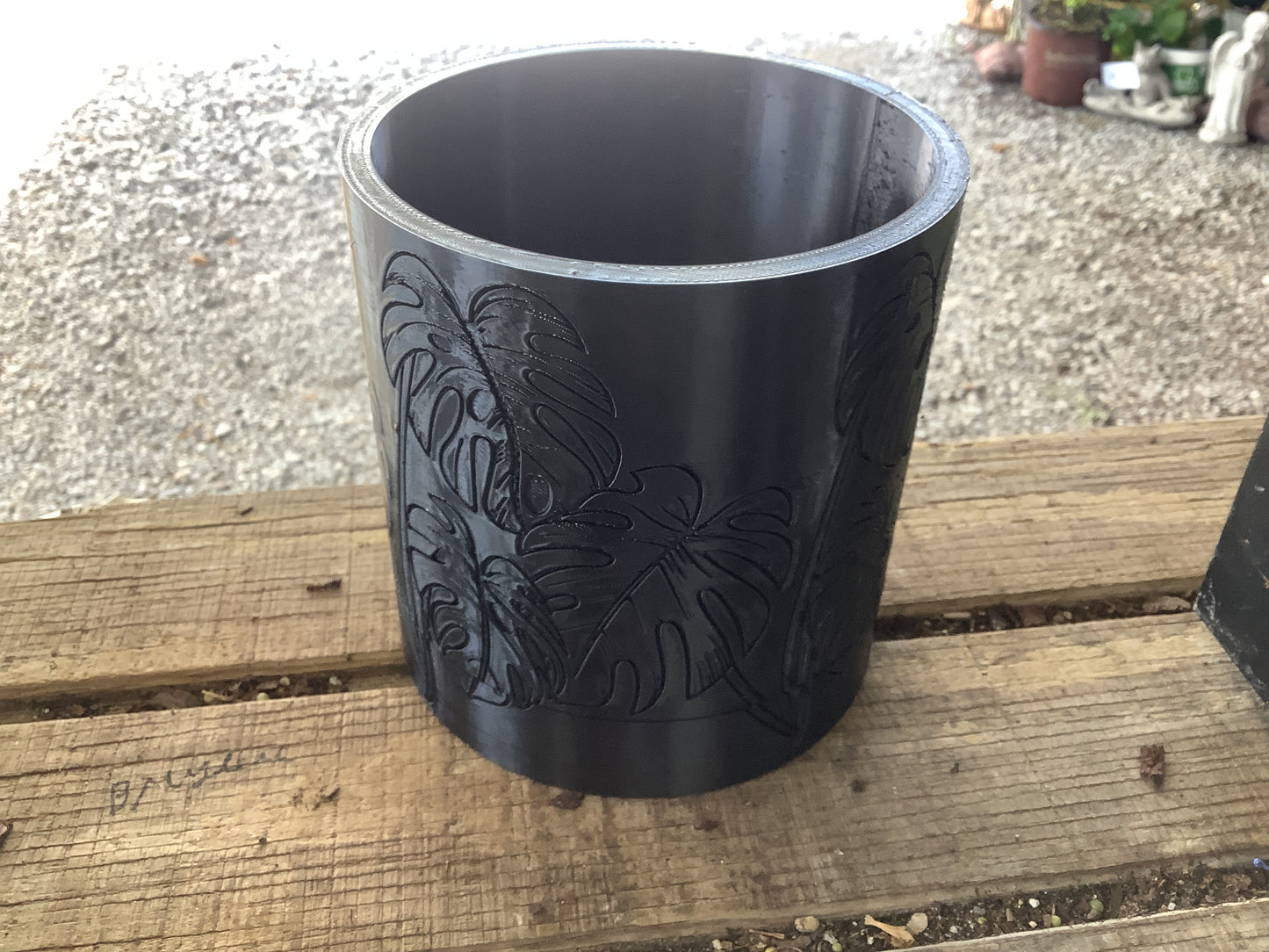6 in Monstera Planter w\drip tray