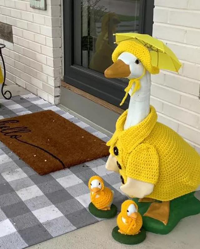 Porch Goose