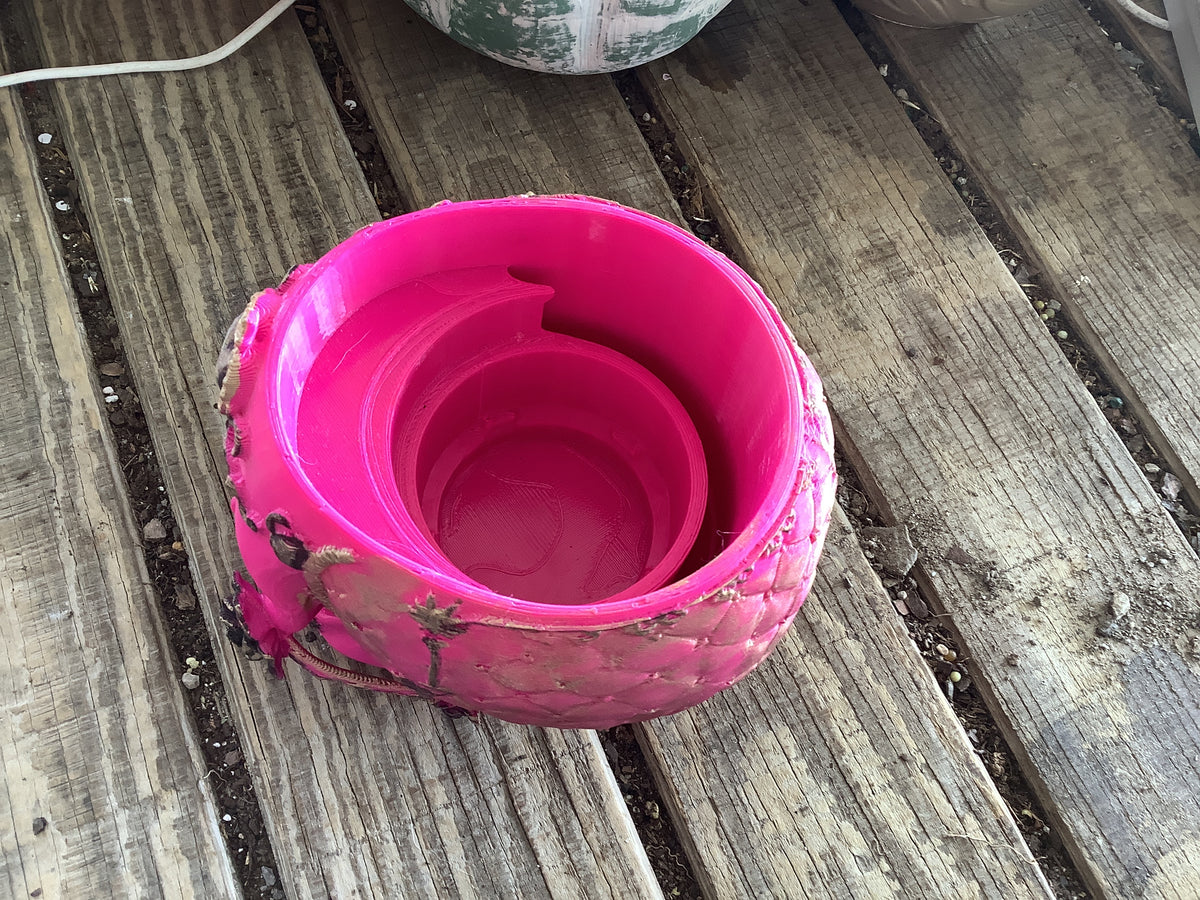 Skull planter